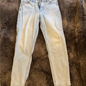 American Eagle Mom Jeans Size 6 Short